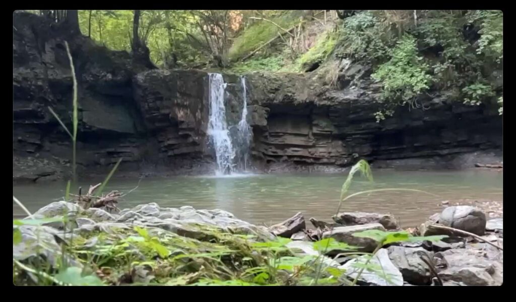 Hochwertige WordPress Animationen - Screenshot vom Wasserfall im Original